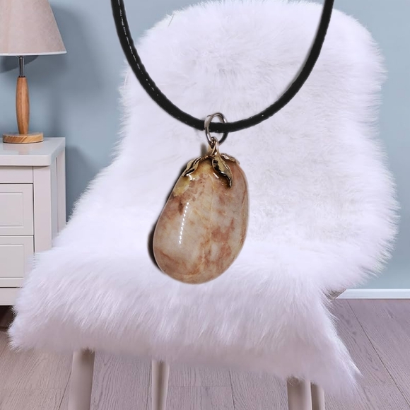 .👣4/$20.  Natural Stone Pendant with Cord Necklace - Picture 4 of 5
